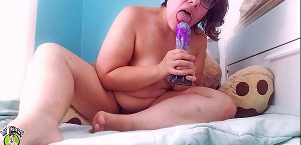  Fucking a TWISTED ALIEN cock by UberRime Toys! This thing is WICKED!!! *Full Version on Xvideos RED*